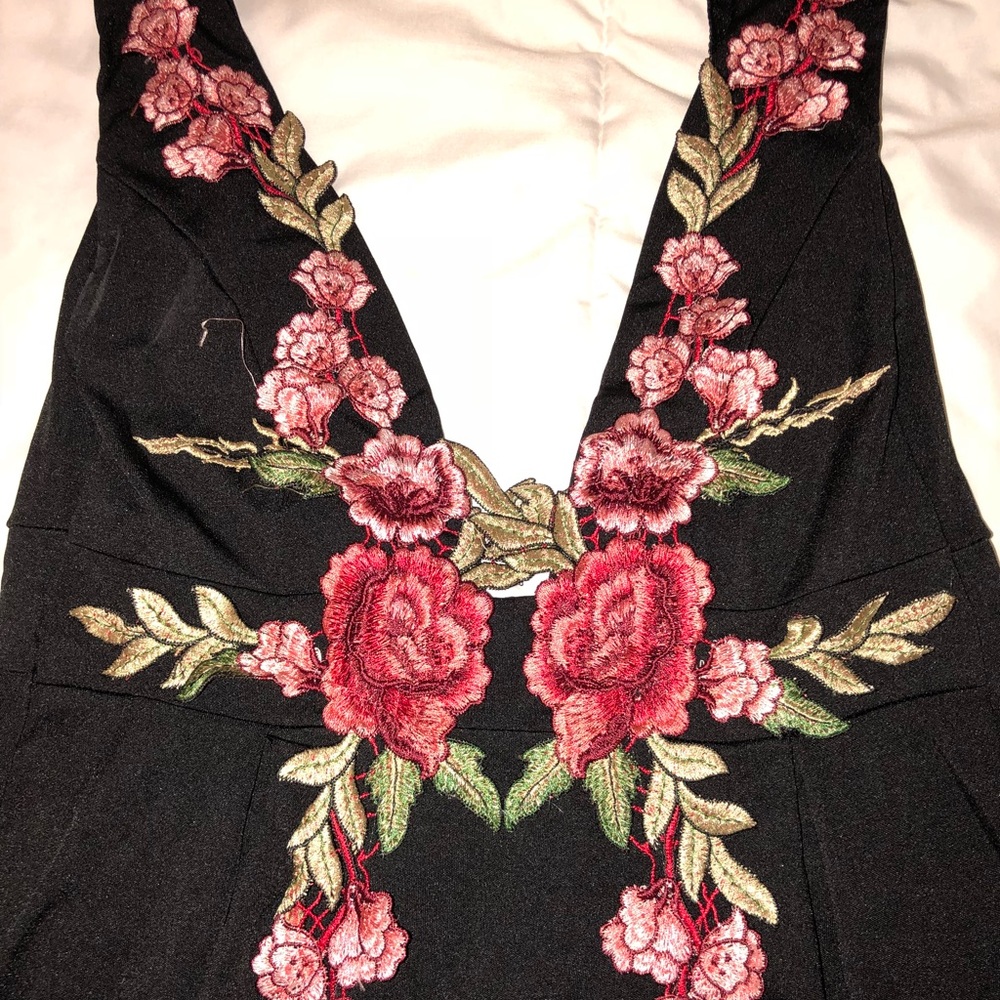 Floral embroidered trendy dress